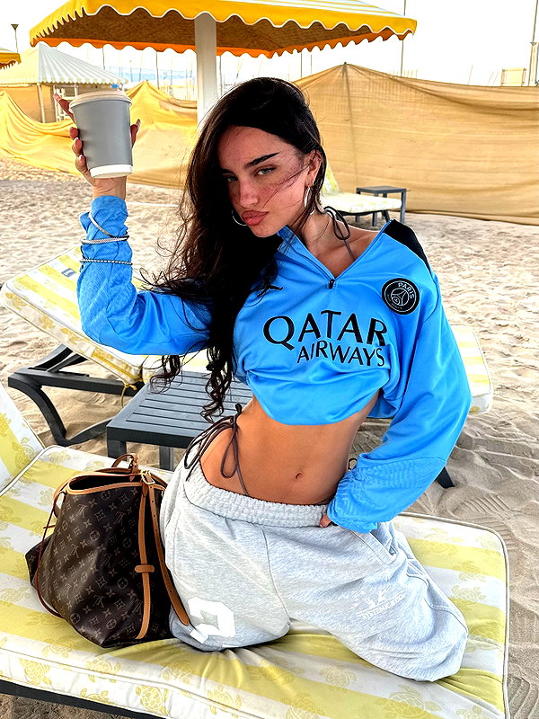 ellachristo instagram image archive image