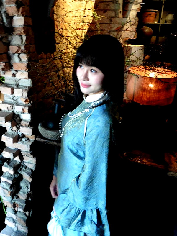 lyhythuedoxinh instagram image archive image