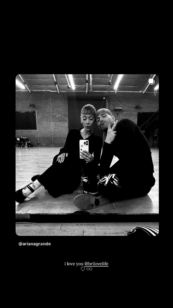 arianagrande instagram image archive image