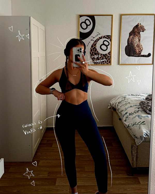mishel_d_ instagram image archive image