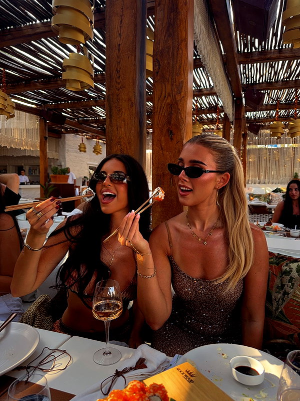 zoeliss instagram image archive image