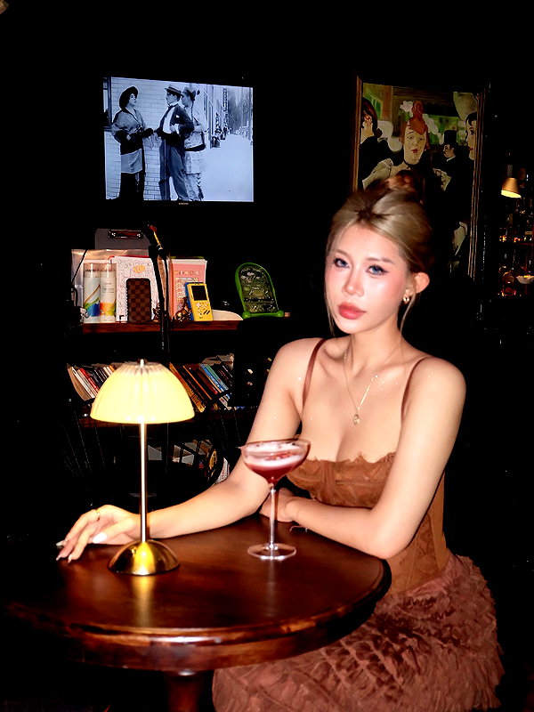 lyhythuedoxinh instagram image archive image