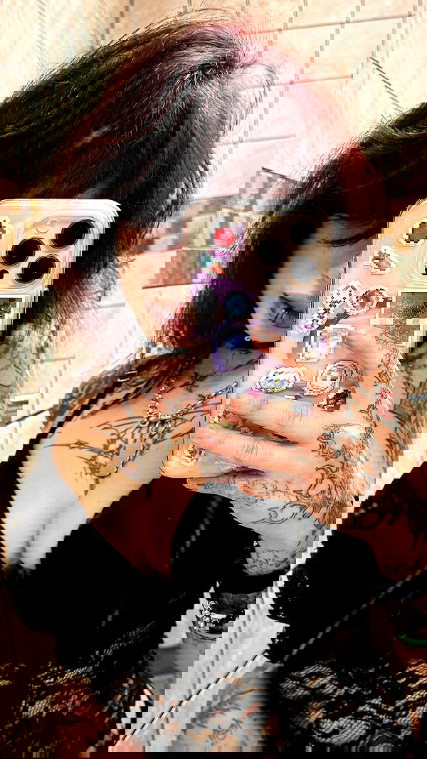 zommmbri zommmbri archive image