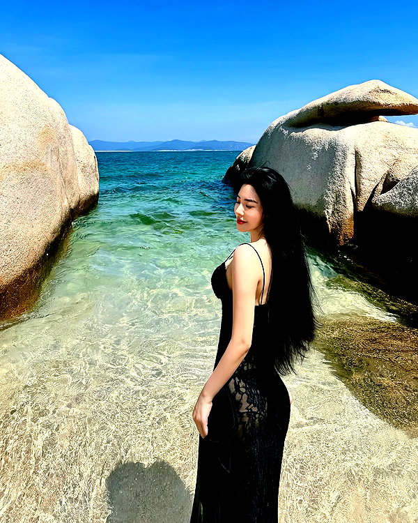lyhythuedoxinh instagram image archive image