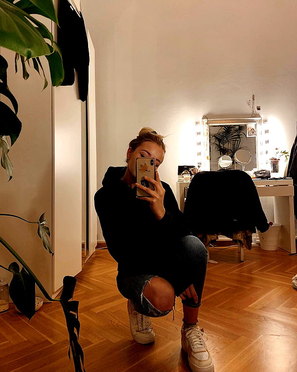 lilih instagram image archive image