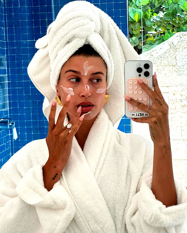 haileybieber instagram image archive image