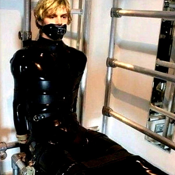 livindeadyaz instagram image archive image