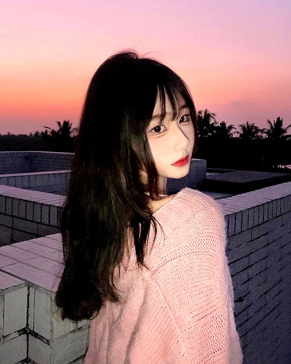 lai_931201 instagram image archive image