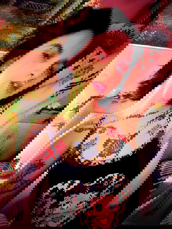 strawberryshanz strawberryshanz archive image