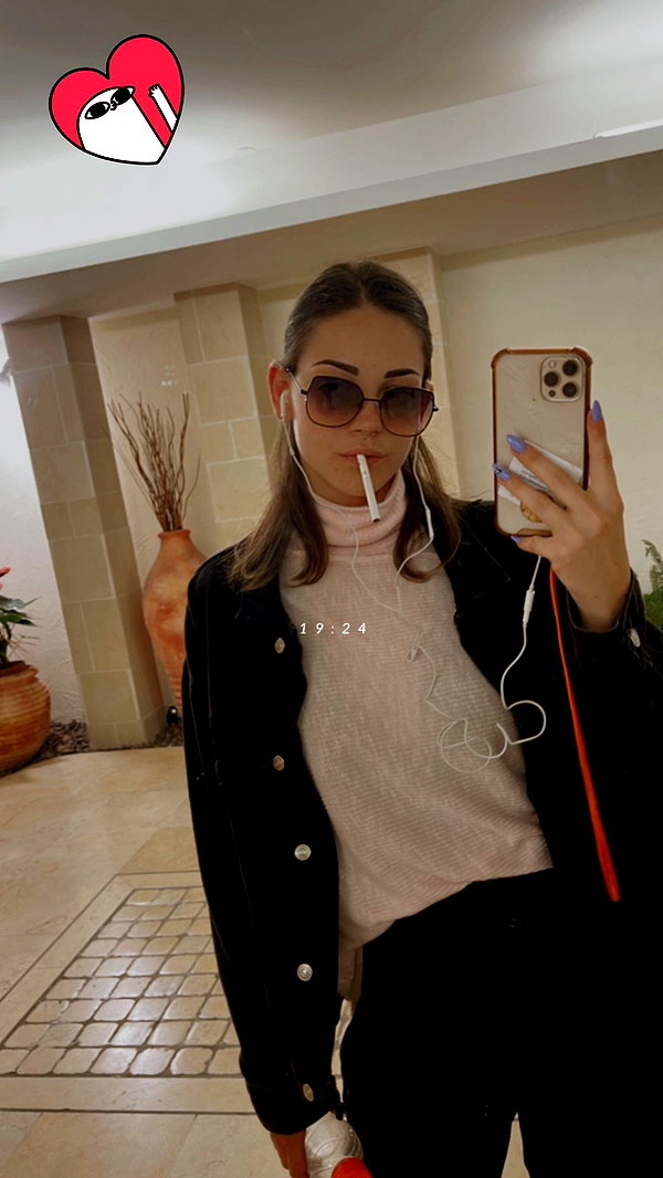 eva_romanovski instagram image archive image