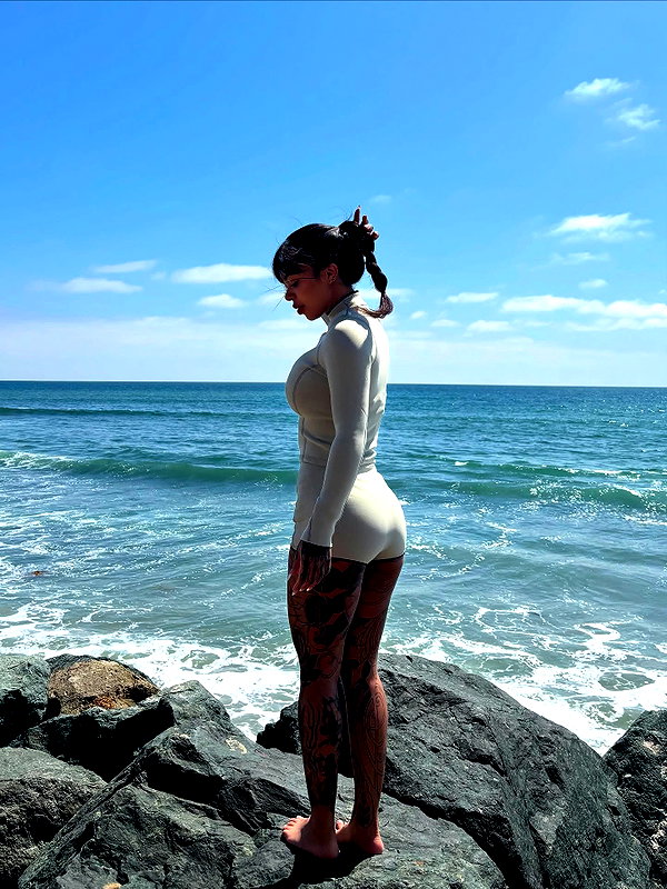 sabrvna instagram image archive image
