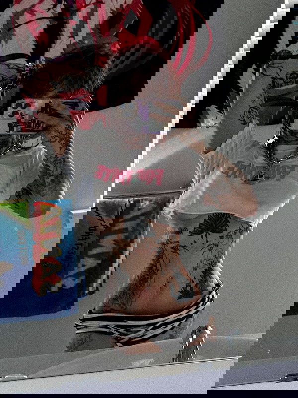 zommmbri zommmbri archive image