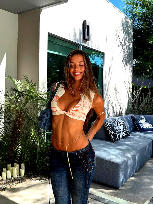 sadieemckennaa instagram image archive image
