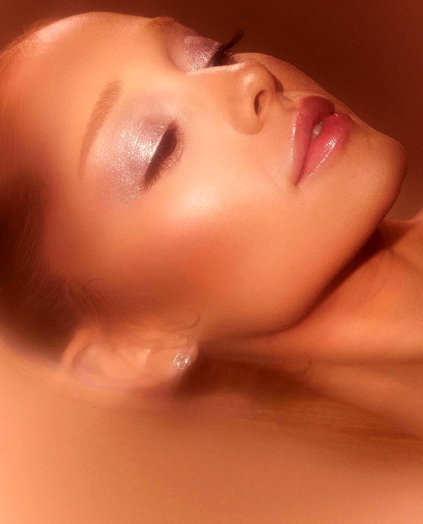 arianagrande instagram image archive image