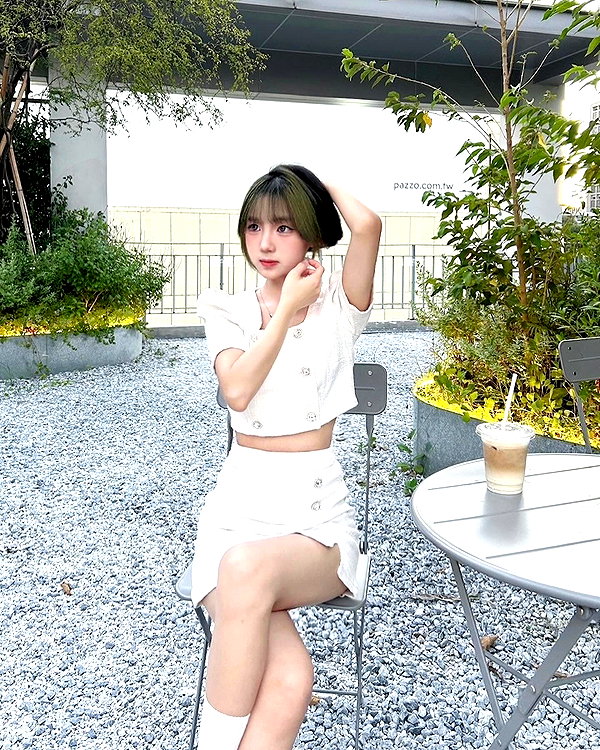 52._.0921 instagram image archive image