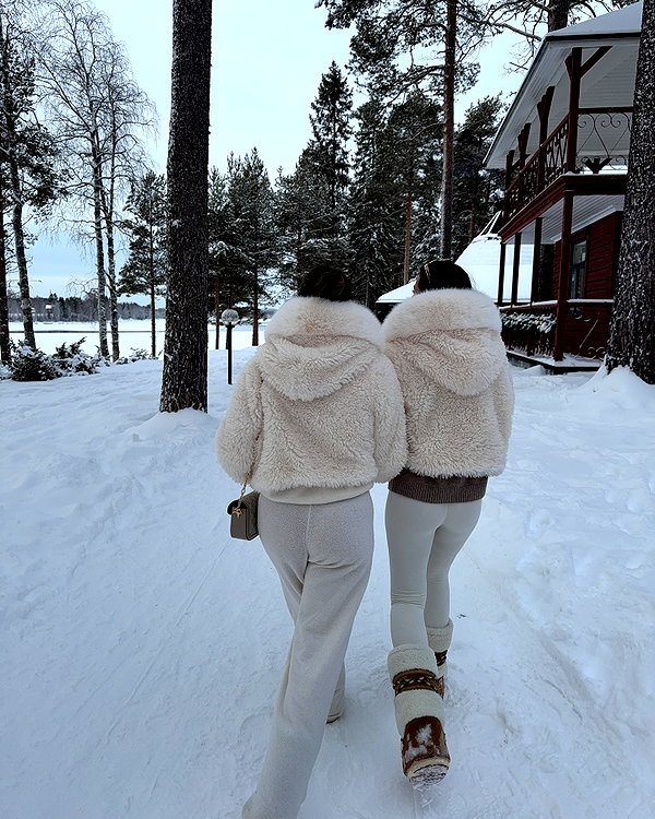 zoeliss instagram image archive image