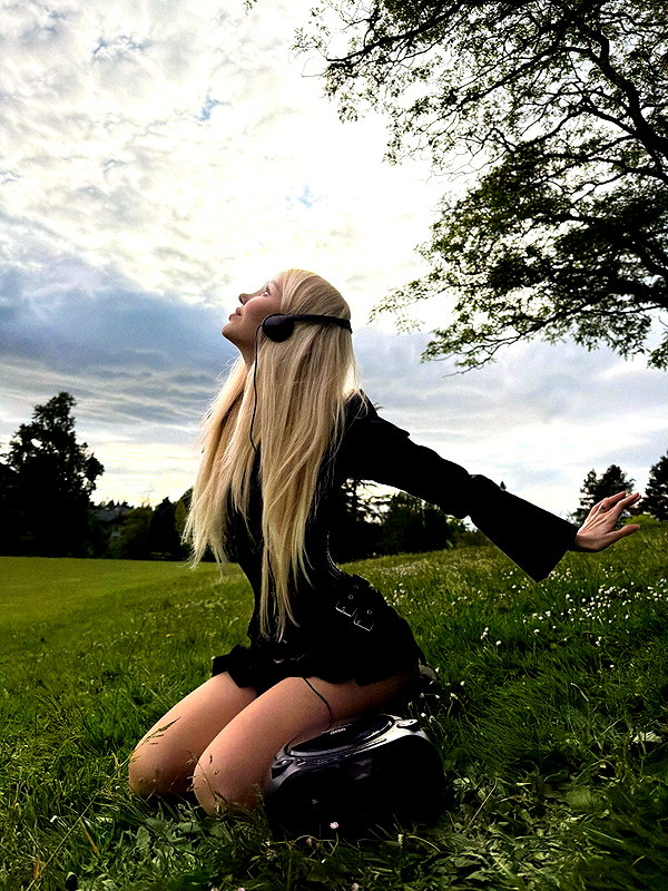 maria_domark instagram image archive image