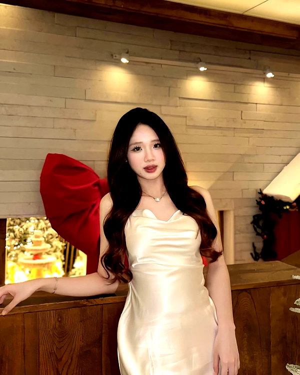 lyhythuedoxinh instagram image archive image