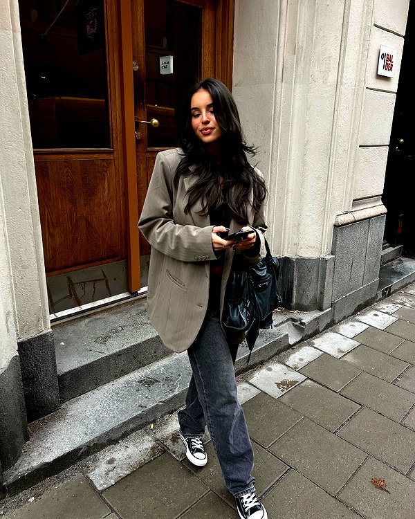 zoeliss instagram image archive image