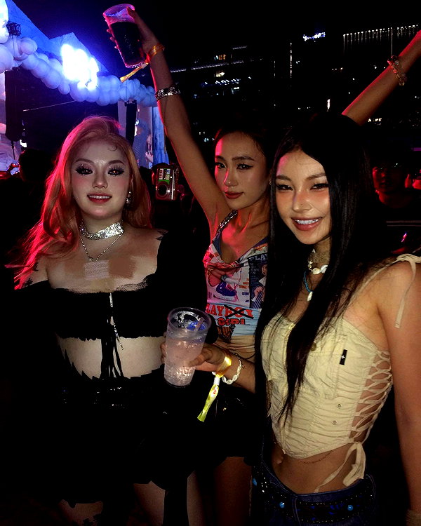 ll.lu1s instagram image archive image