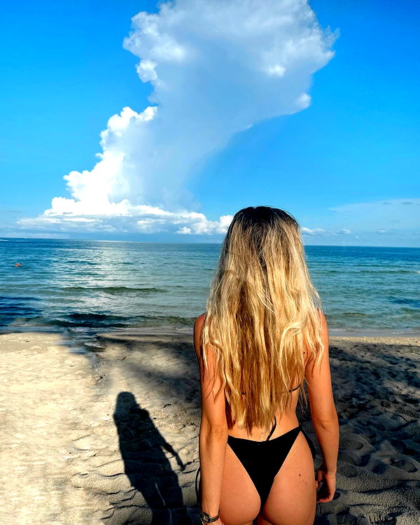 barzomer instagram image archive image