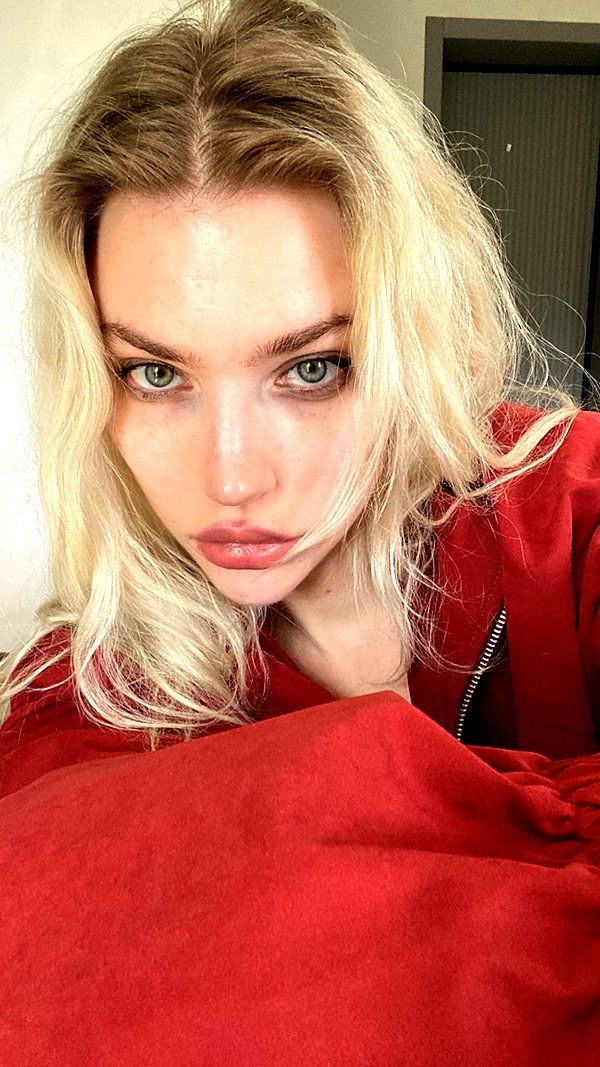 alien.hanna instagram image archive image