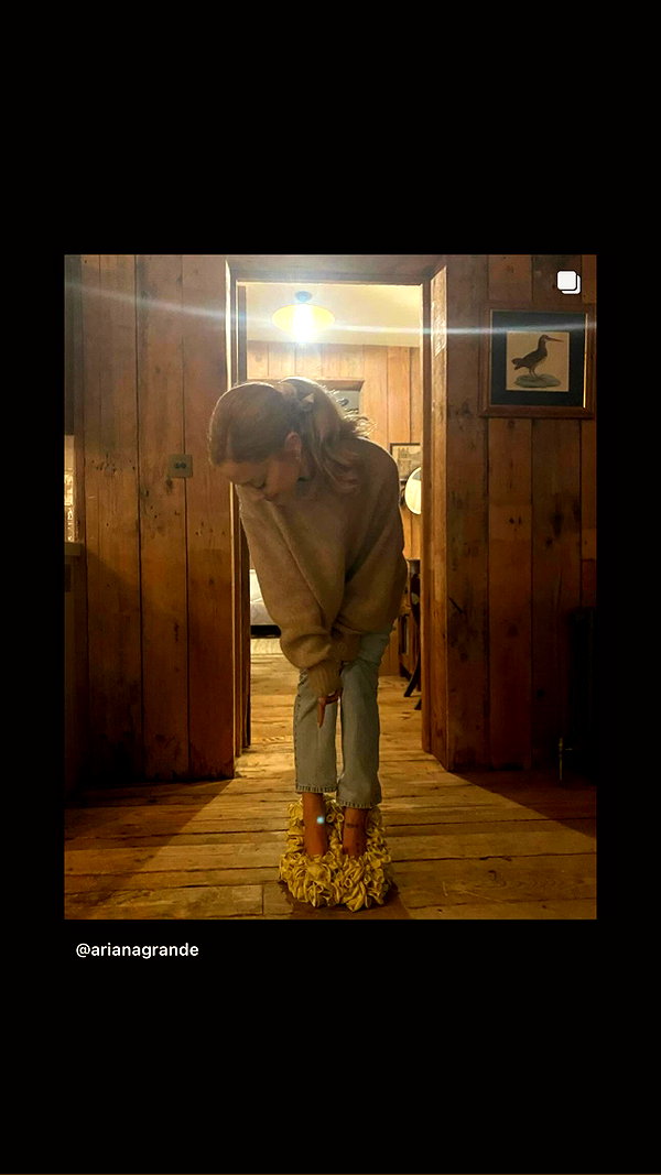 arianagrande instagram image archive image