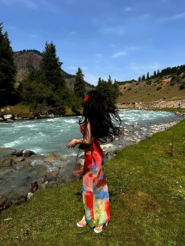lyhythuedoxinh instagram image archive image