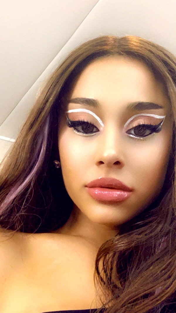 arianagrande instagram image archive image