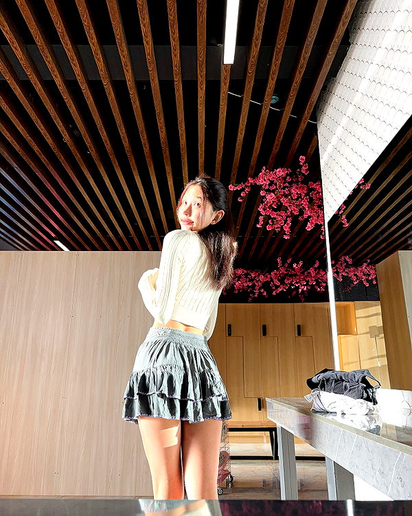 indra0102_ instagram image archive image