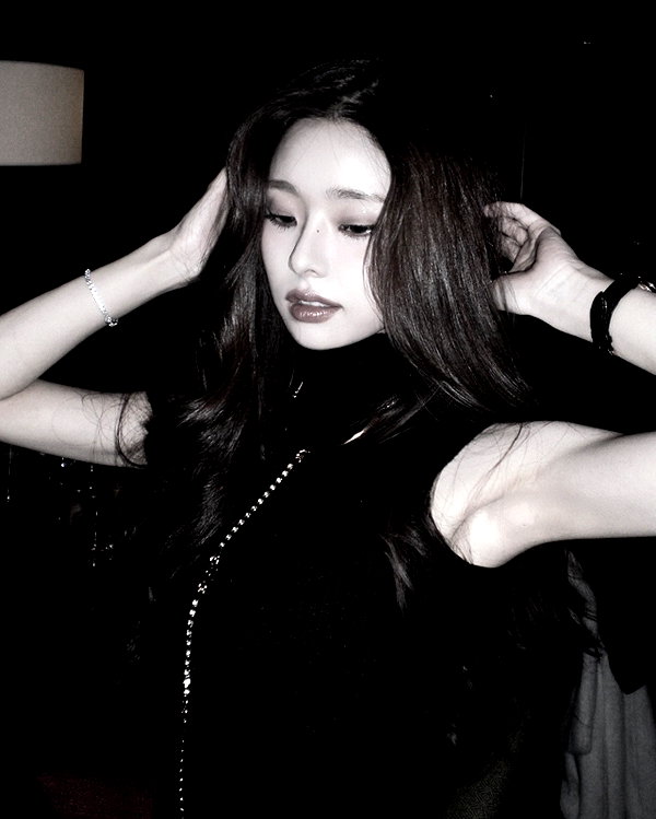 dear.zia instagram image archive image