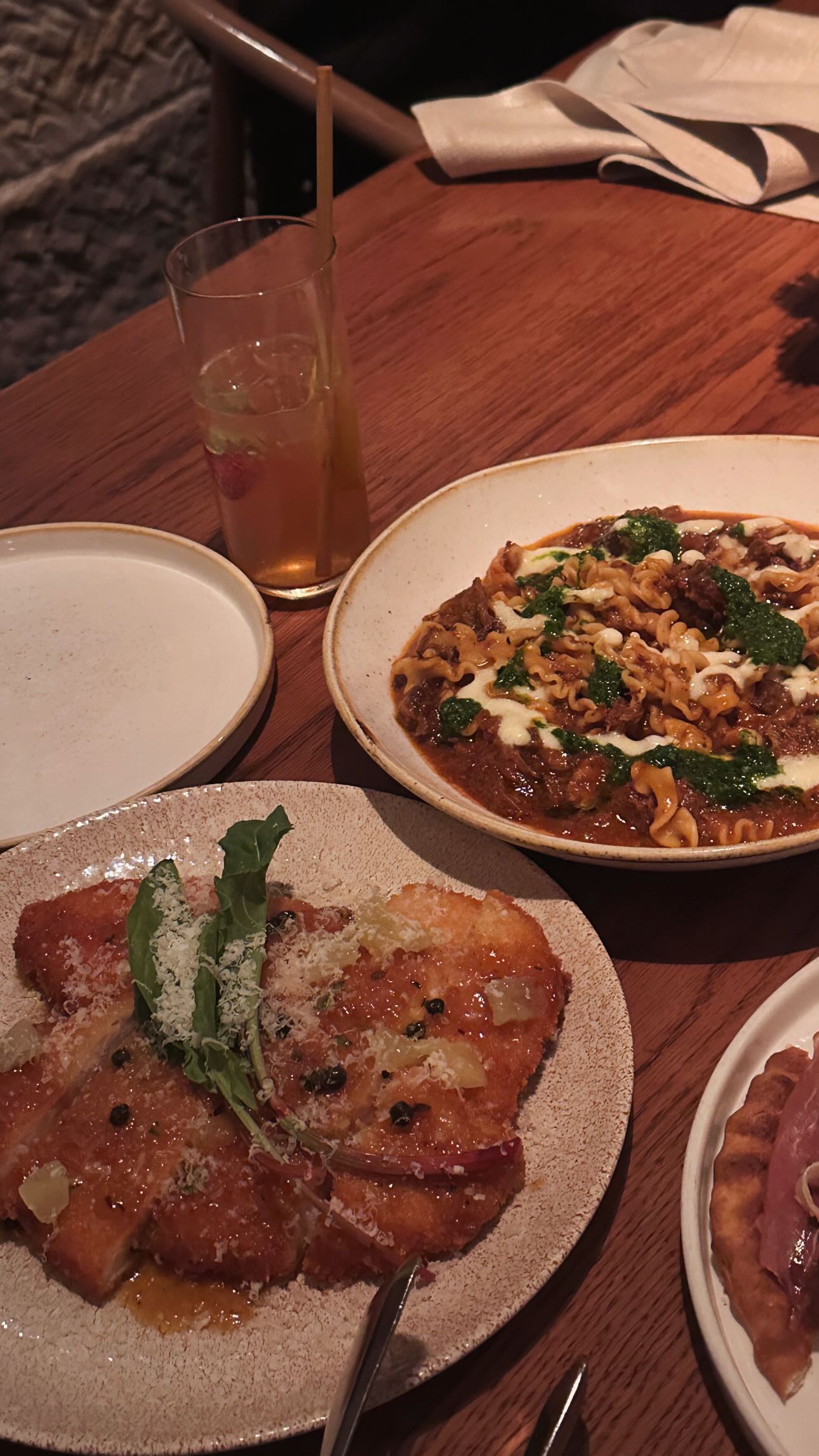 ywwyiiing instagram image archive image