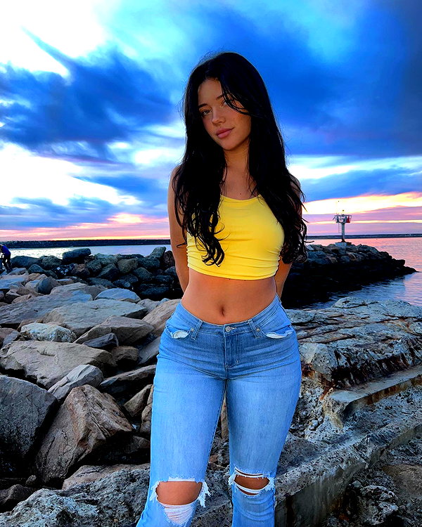 vanessa.rhd instagram image archive image