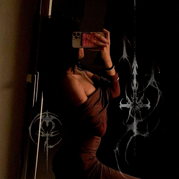 nyxaainaaa_ instagram image archive image