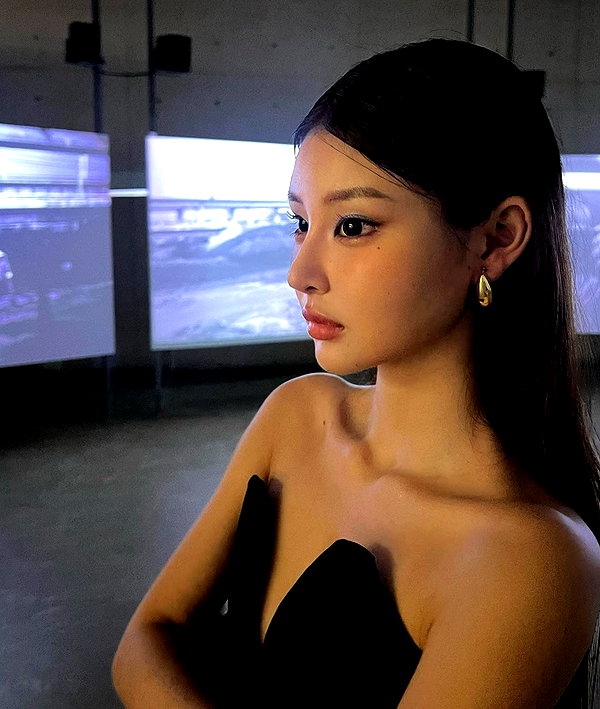 ll.lu1s instagram image archive image