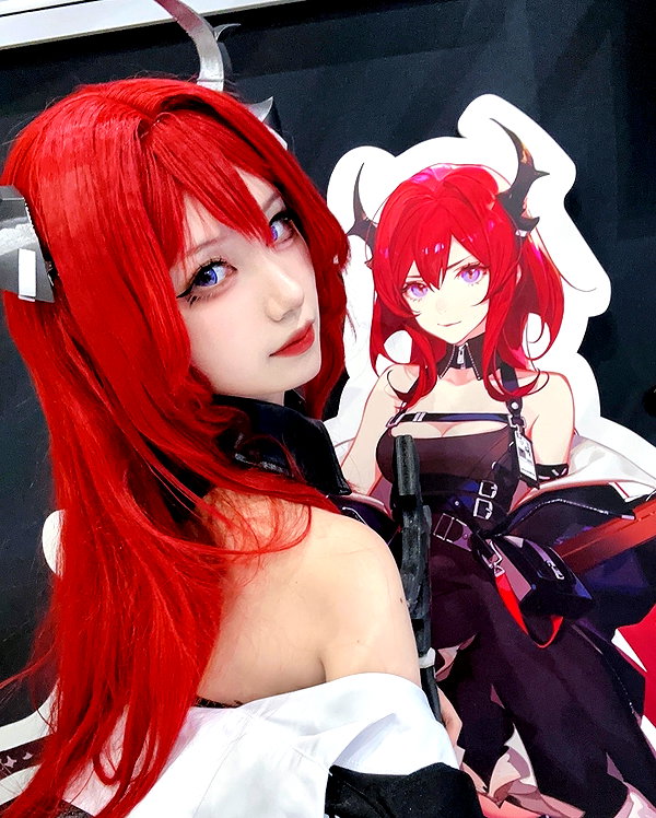 xier_cos instagram image archive image