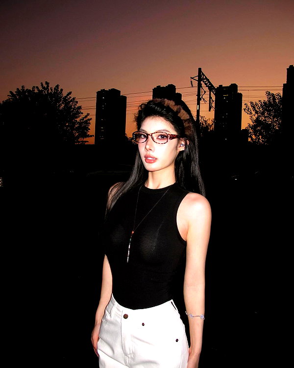 miisu000 instagram image archive image