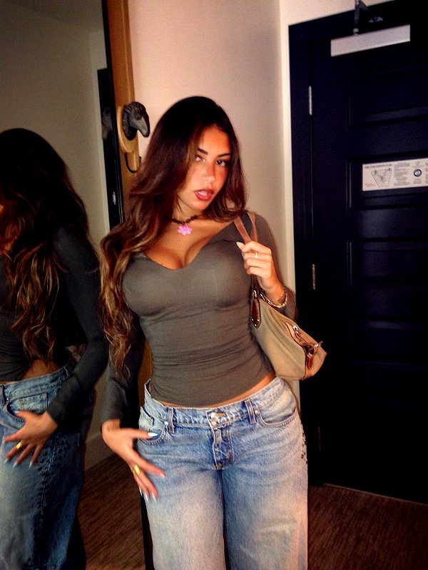 gabimfmoura instagram image archive image