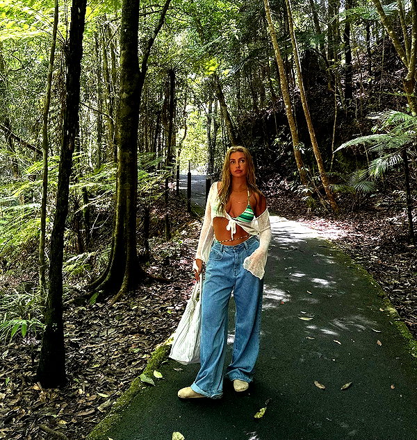 Archived image from @edenharper on Instagram