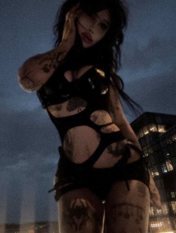 zommmbri instagram image archive image