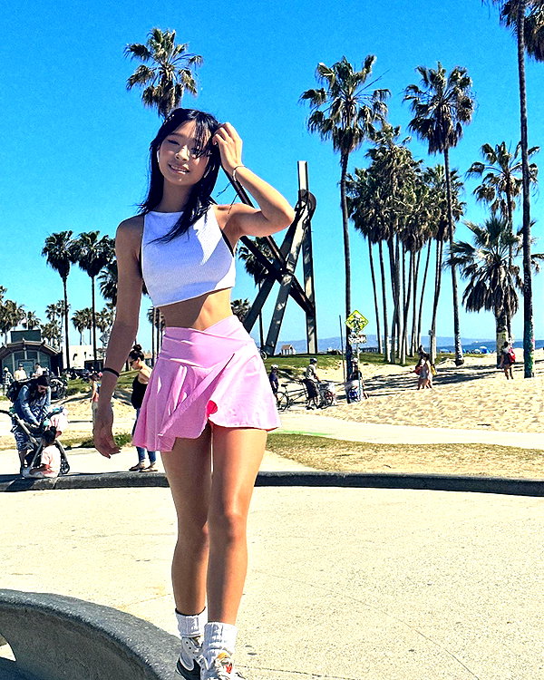 princessamelia_official instagram image archive image