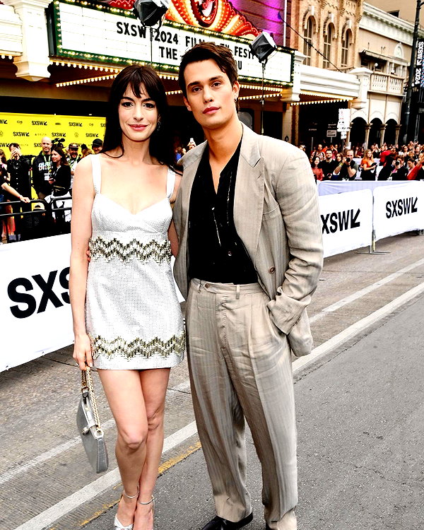 annehathaway instagram image archive image