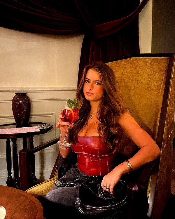 isabella.lauren instagram image archive image