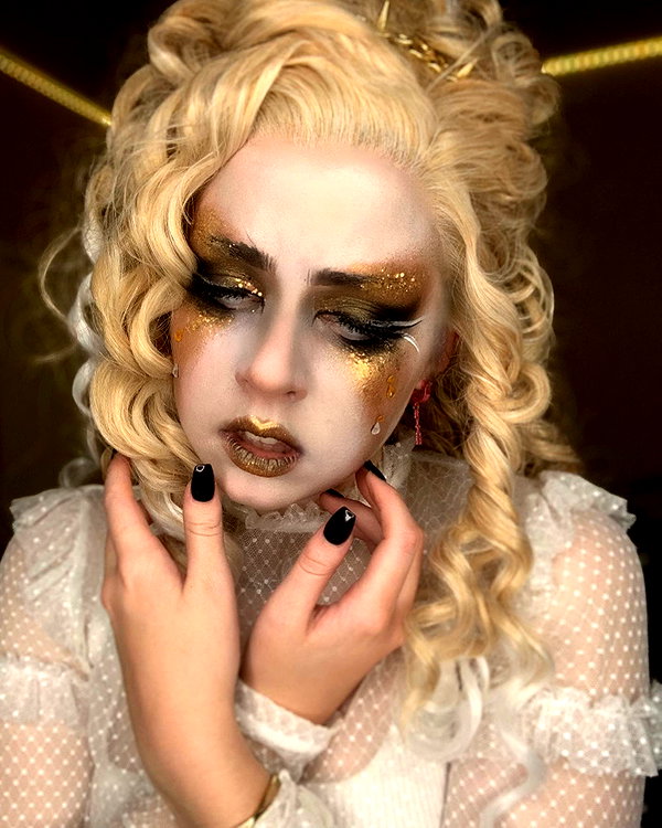 yeahimcaroline instagram image archive image
