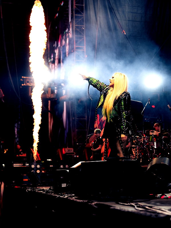 avrillavigne instagram image archive image
