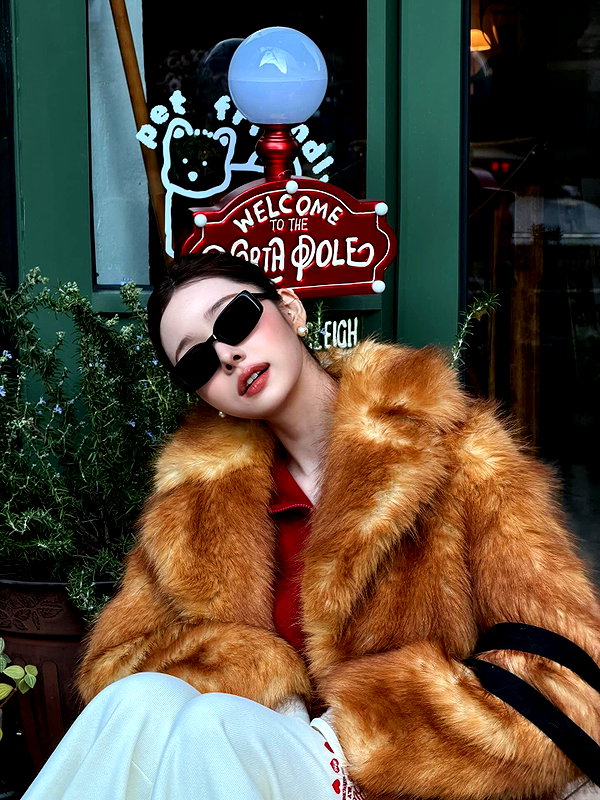 dear.zia instagram image archive image