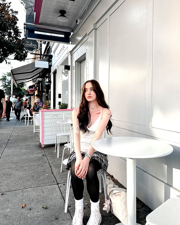 1uvgabi instagram image archive image
