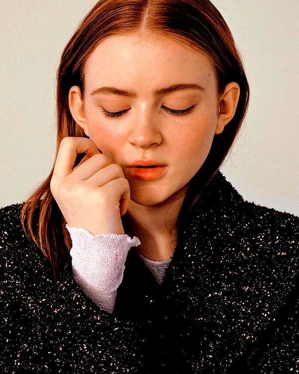 sadiesink_ instagram image archive image