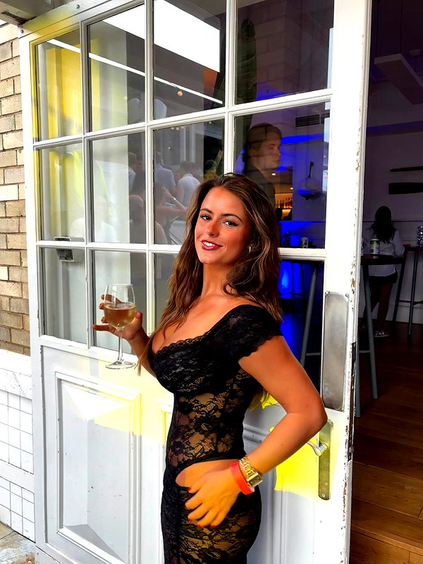 isabella.lauren instagram image archive image
