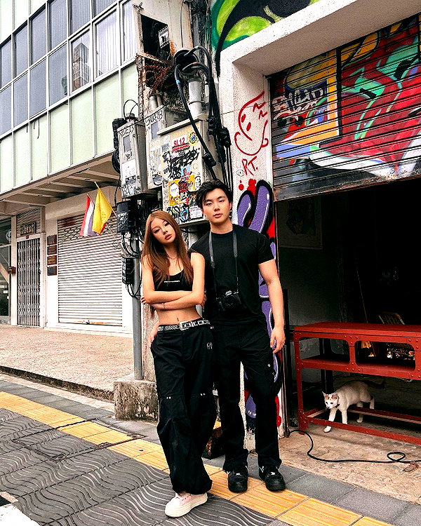 ll.lu1s instagram image archive image